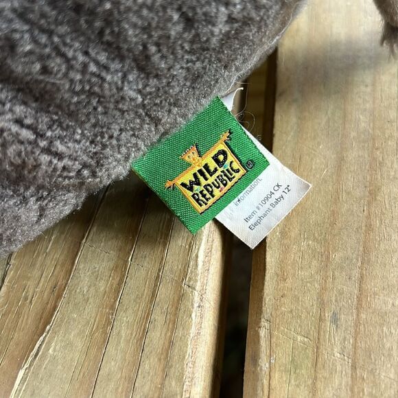 Wild Republicans Gray Dumbo Elephant Zoo 10” Plush Stuffed Animal Sitting - Picture 6 of 8